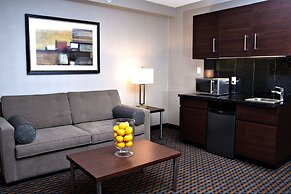 Holiday Inn Express Pembroke by IHG