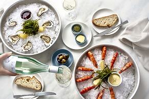 Bannisters by the Sea Mollymook