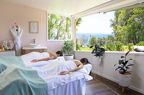 Bannisters by the Sea Mollymook