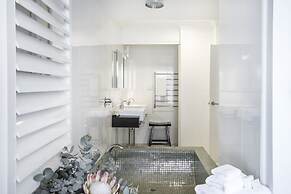 Bannisters by the Sea Mollymook