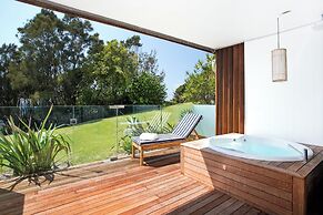 Bannisters by the Sea Mollymook
