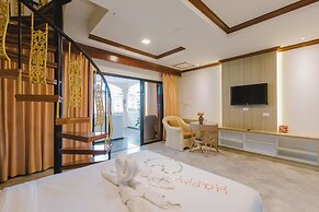 Royal Prince Residence