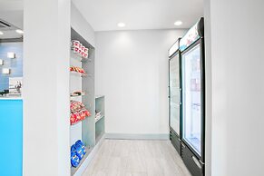 Holiday Inn Express Hotel & Suites Brookhaven by IHG