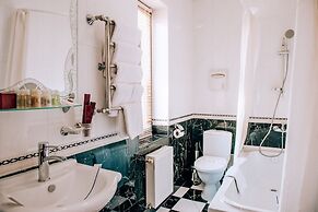 California Boutique Hotel