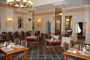 Milbor Hotel