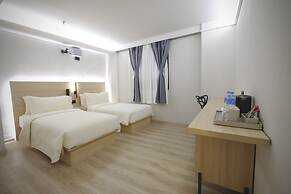 Rest Bugis Hotel
