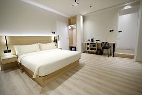 Rest Bugis Hotel