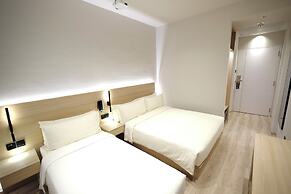 Rest Bugis Hotel