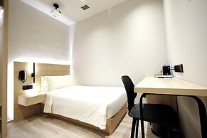 Rest Bugis Hotel