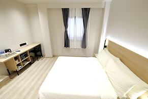 Rest Bugis Hotel