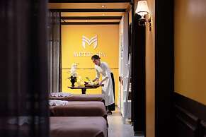 Minerva Church Hotel