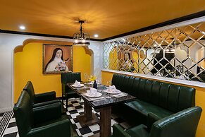 Minerva Church Hotel