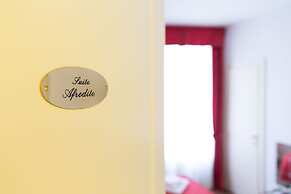 Best Suites Pantheon