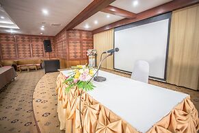 100 Islands Resort & Spa