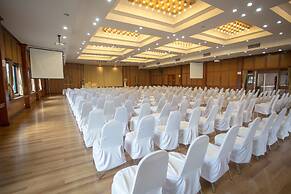 100 Islands Resort & Spa