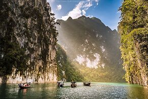 100 Islands Resort & Spa