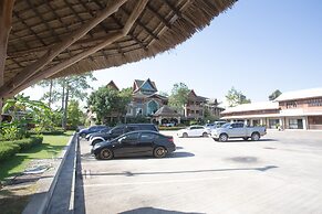 100 Islands Resort & Spa