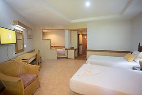 100 Islands Resort & Spa