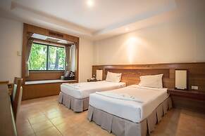 100 Islands Resort & Spa