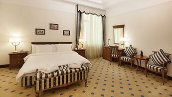 Grand Hotel Tien Shan