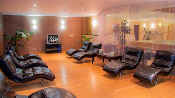 Grand Hotel Tien Shan