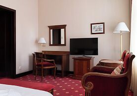 Grand Hotel Tien Shan