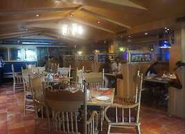 SFO Hotel and Suites