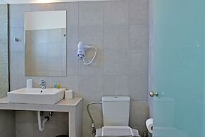 Hillside Studios & Apartments