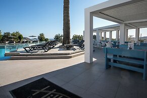 Hillside Studios & Apartments