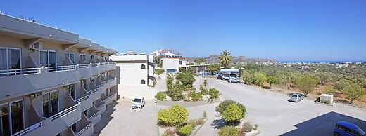 Hillside Studios & Apartments