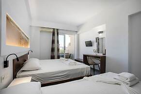 Hillside Studios & Apartments