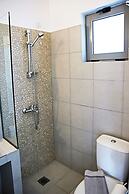 Hillside Studios & Apartments