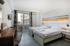 Hillside Studios & Apartments