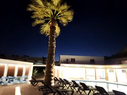 Hillside Studios & Apartments