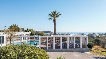 Hillside Studios & Apartments