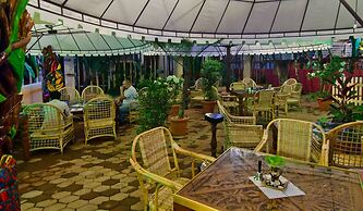 Deep Forest Garden Hotel