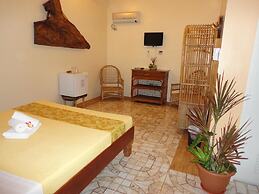 Deep Forest Garden Hotel