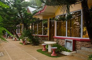 Deep Forest Garden Hotel