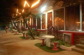 Deep Forest Garden Hotel