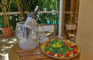 Deep Forest Garden Hotel