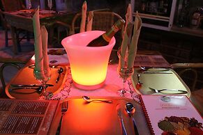 Deep Forest Garden Hotel