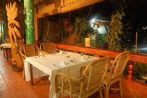 Deep Forest Garden Hotel