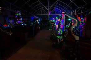 Deep Forest Garden Hotel