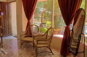 Deep Forest Garden Hotel