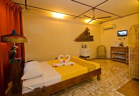 Deep Forest Garden Hotel