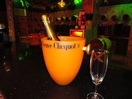 Deep Forest Garden Hotel