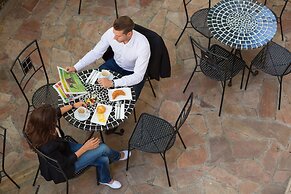 Best Western Plus Hotel Arcadia