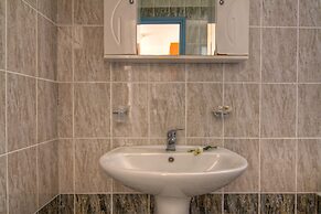 Sunrise Hotel & Apartments