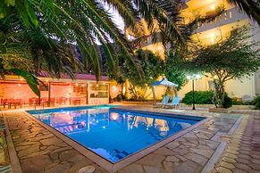 Sunrise Hotel & Apartments