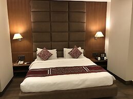 The Royal Melange Beacon